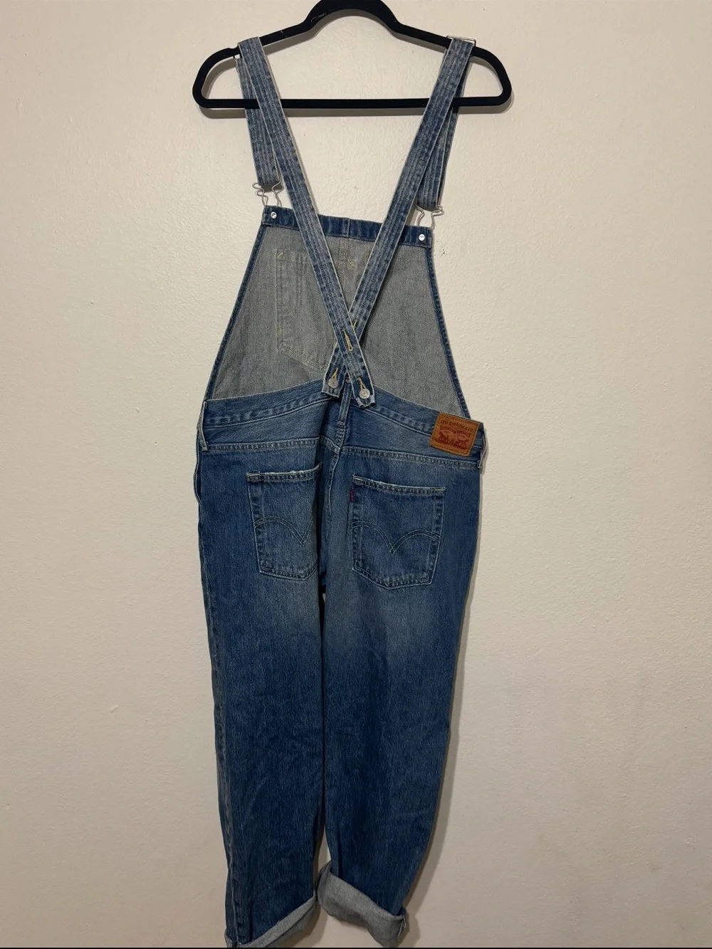 Levi's Women's Distressed Denim Overalls Size Medium - Picture 4 of 10